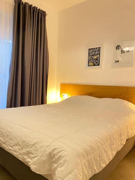 A Place 4U No10 - Garden-Level Getaway 2 Bedroom 2 Bathroom Apartment With Yard เอเธนส์ ภายนอก รูปภาพ